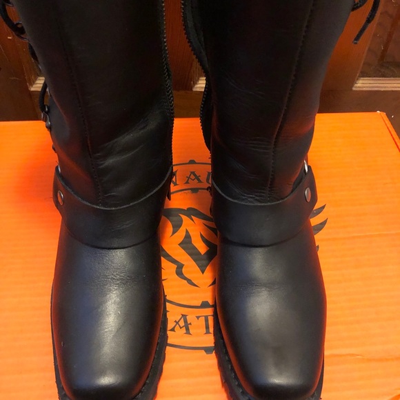 Milwaukee women’s motorcycle boots - Picture 7 of 7